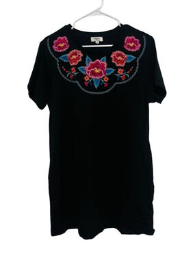 NWOT Umgee Floral Embroidered Shift Dress Medium Black Cotton Stretch Flower NEW